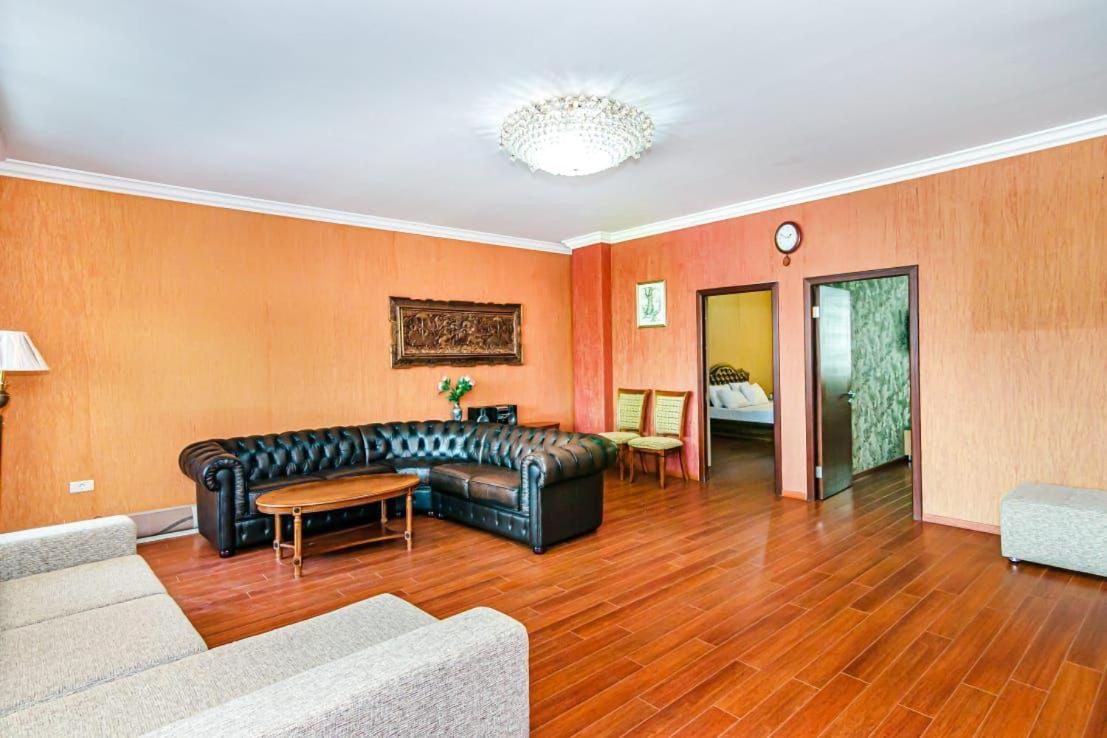 SEA VIEW HOTEL APARTMENT ViP MC DONALD'S