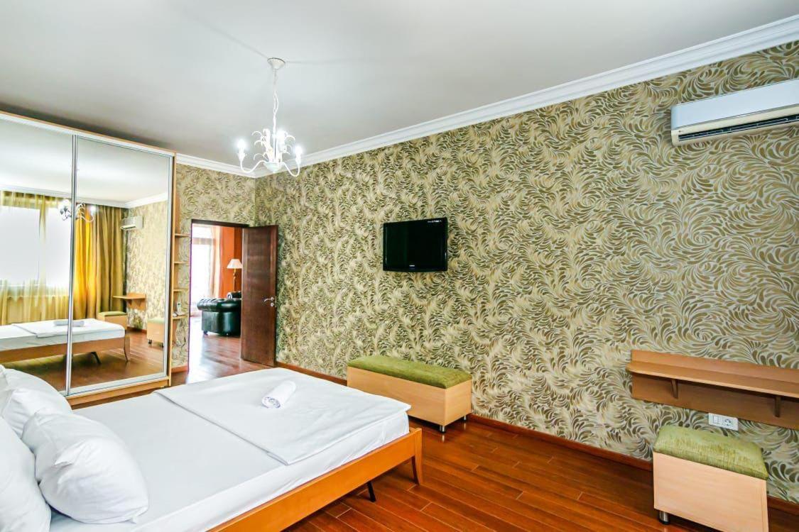SEA VIEW HOTEL APARTMENT ViP MC DONALD'S