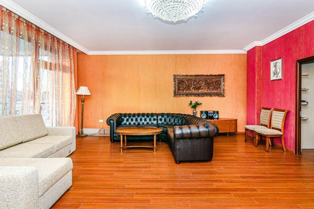 SEA VIEW HOTEL APARTMENT ViP MC DONALD'S