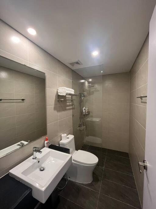 Highend cozy 2BR 2BTH 5 star apt view 5