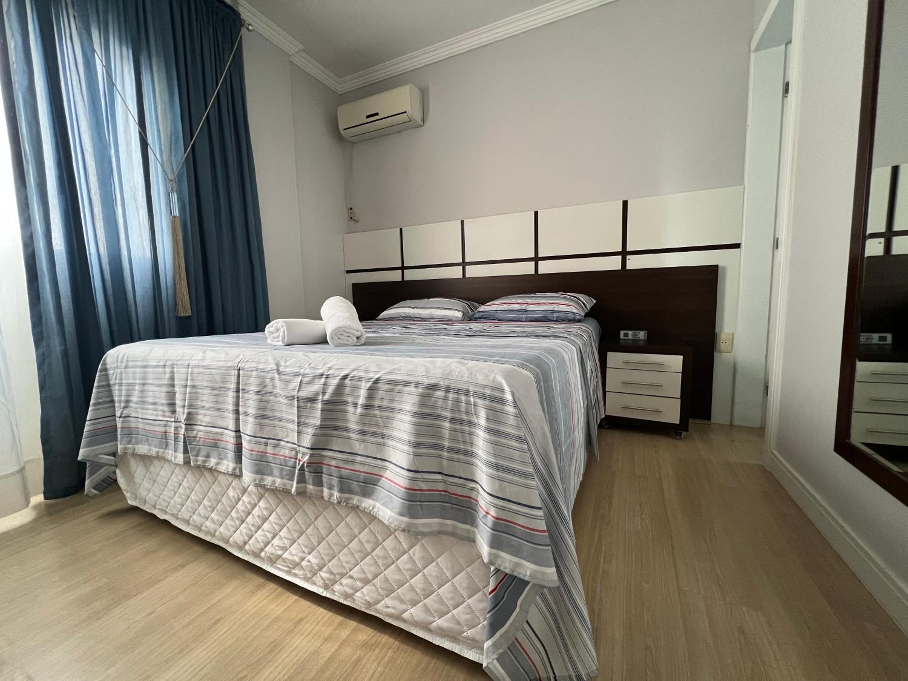 Lindo apto Balneário Camboriù 1200 M Praia Central