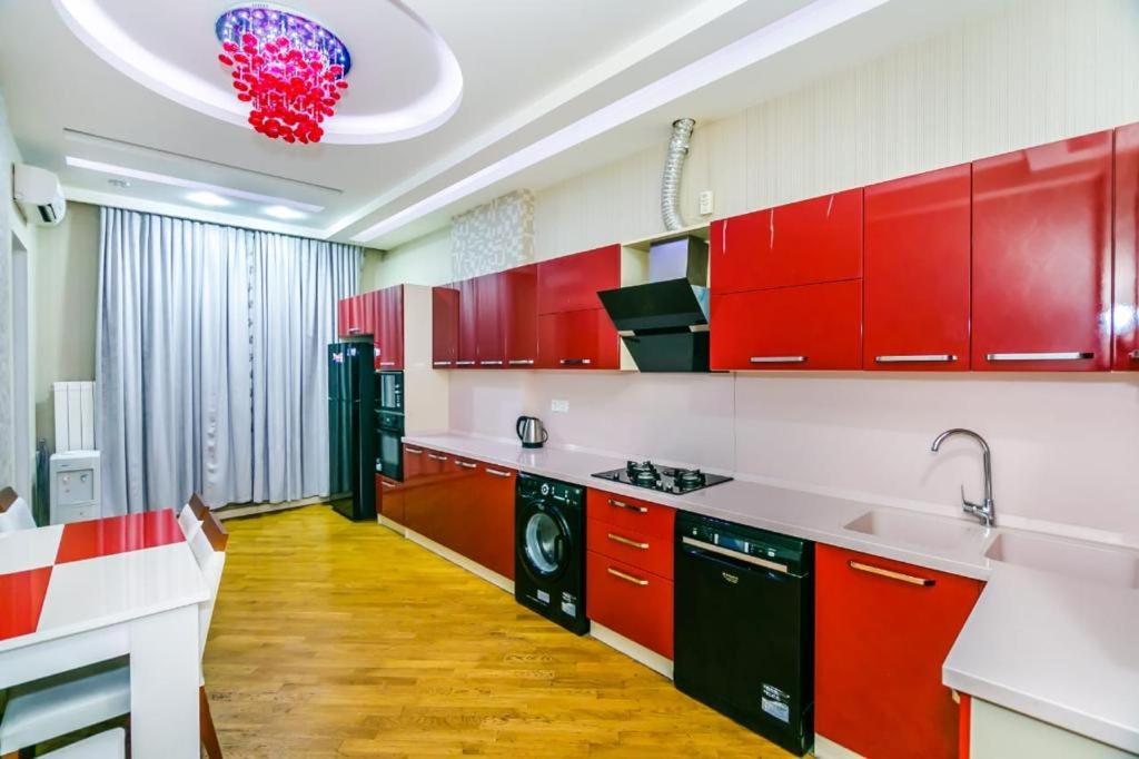 SEA VIEW HOTEL APARTMENT ViP MC DONALD'S