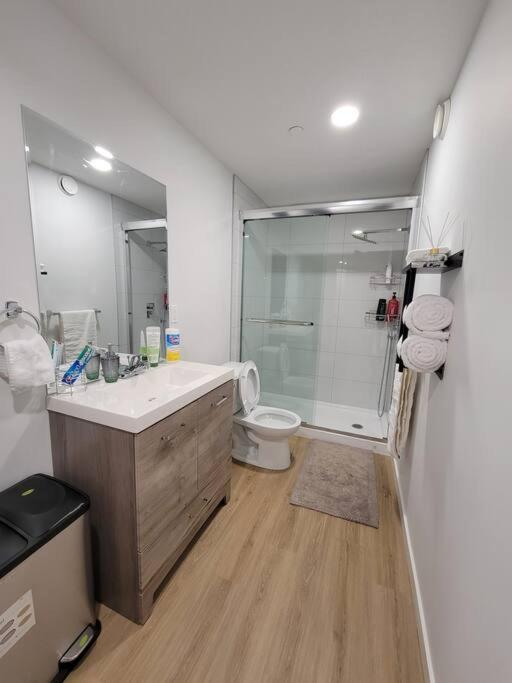Khen Suite