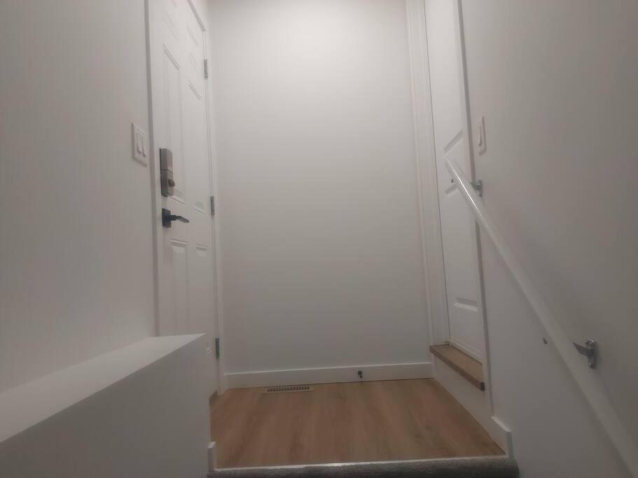 Khen Suite