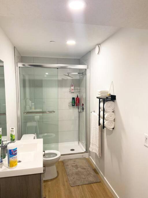 Khen Suite