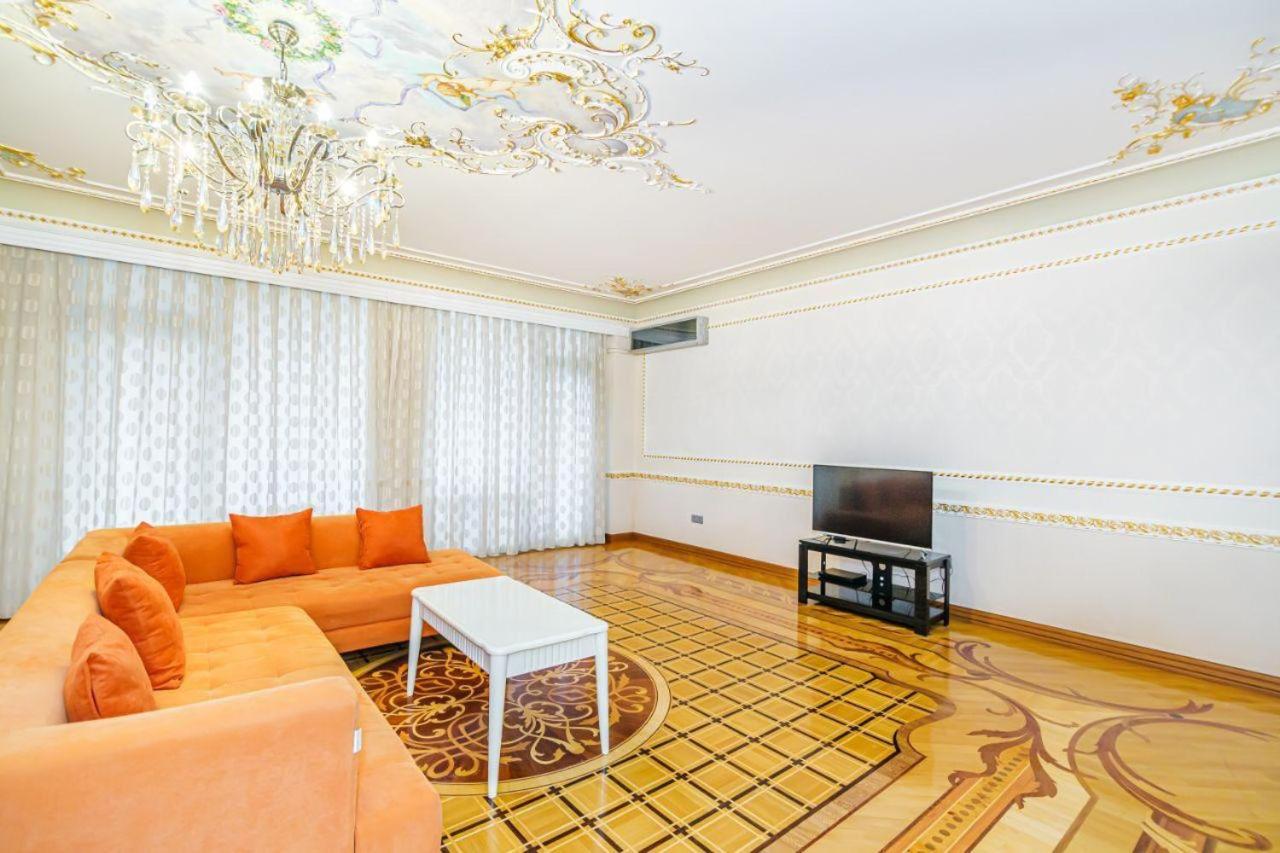 SEA VIEW HOTEL APARTMENT ViP MC DONALD'S