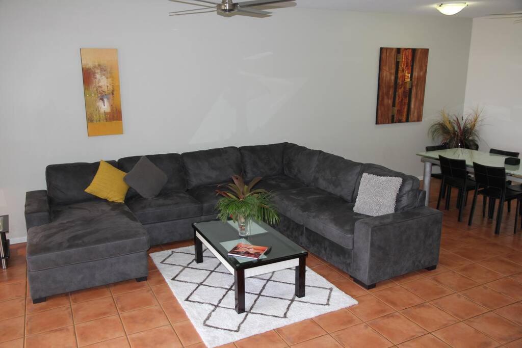 Zen Bridgeport - Waterfront - Balcony Dining - Pool - 3BR