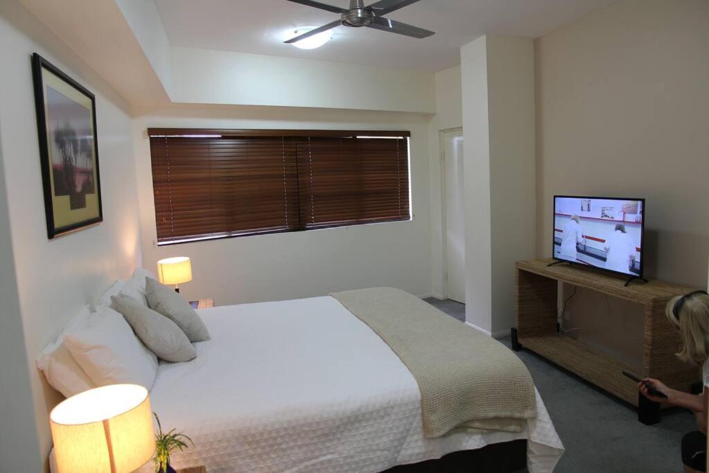 Zen Bridgeport - Waterfront - Balcony Dining - Pool - 3BR