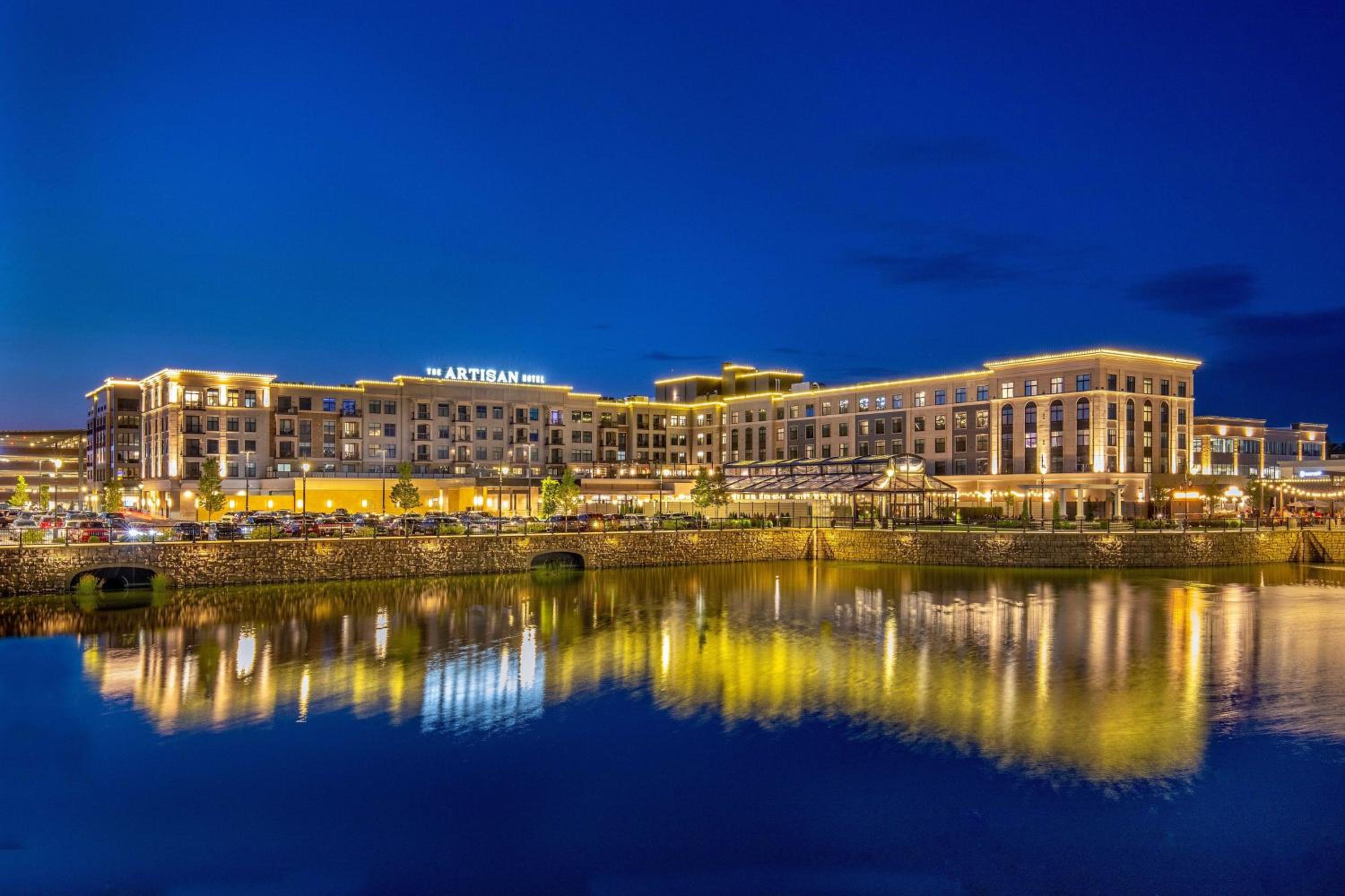 Hotel The Artisan at Tuscan Village, Salem, NH, a Tribute Portfolio Hotel - Image 1