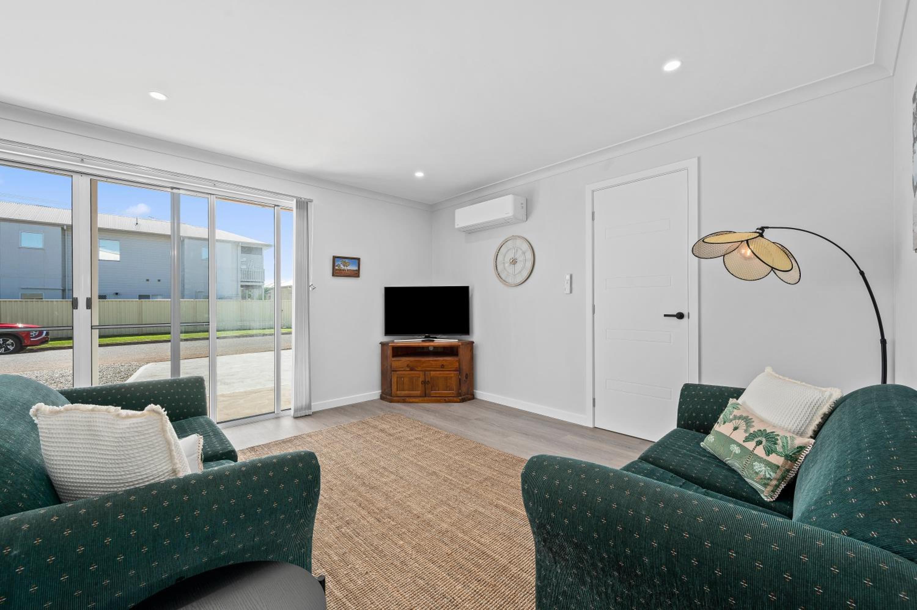 C-Views - Aldinga Beach - C21 SouthCoast Holidays