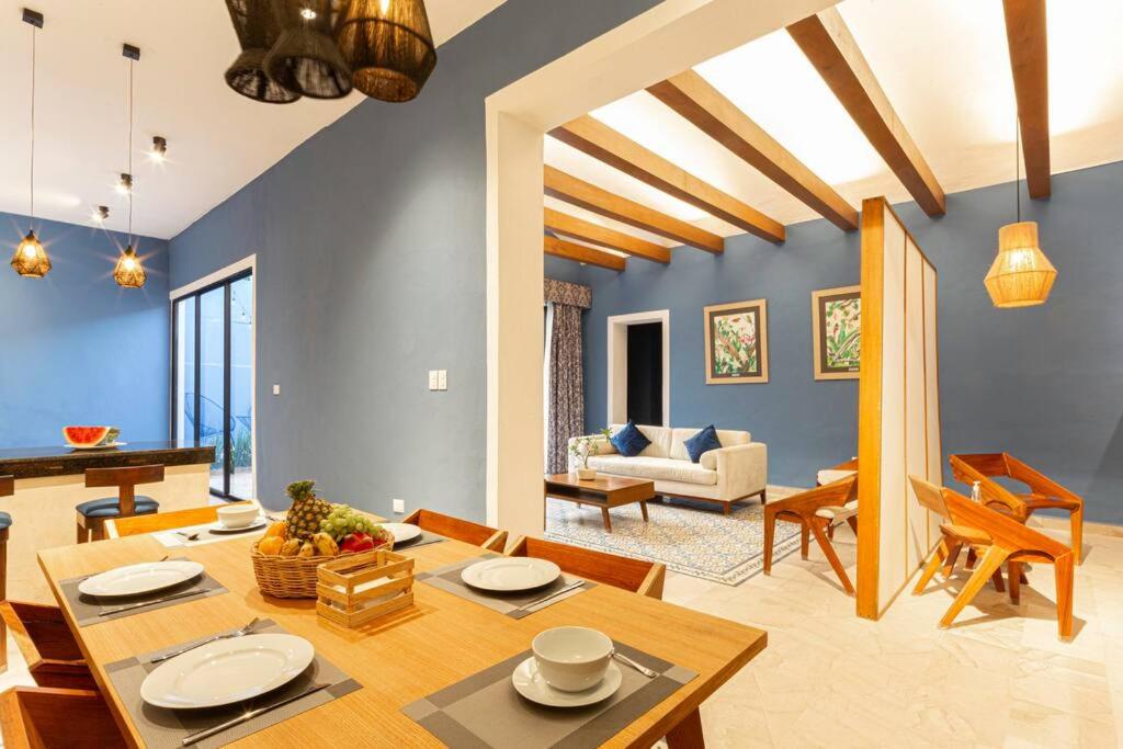 Casa Mercedes - Stylish & Historic in heart of Mérida view 5