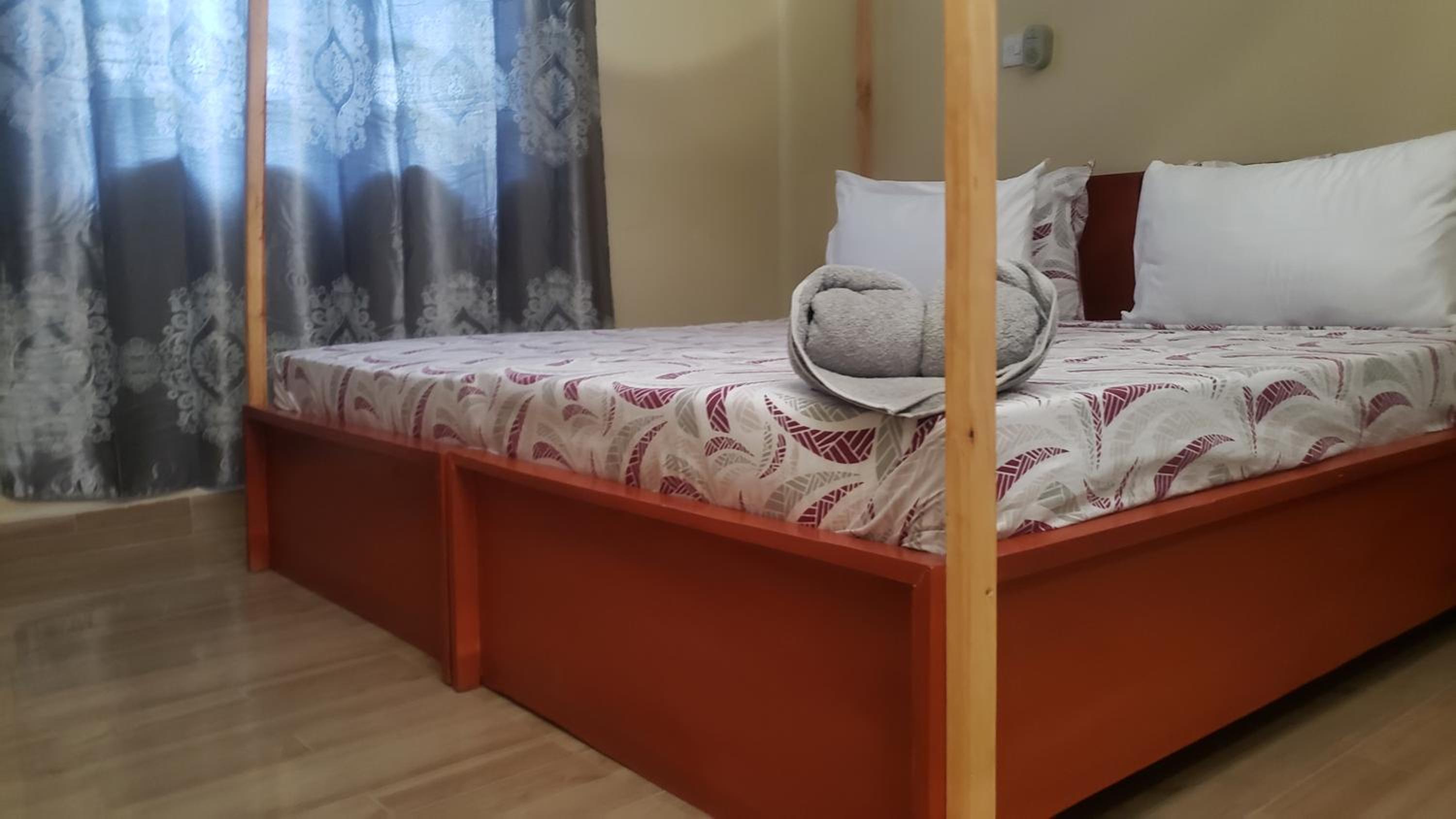 L&j modern backpackers BnB