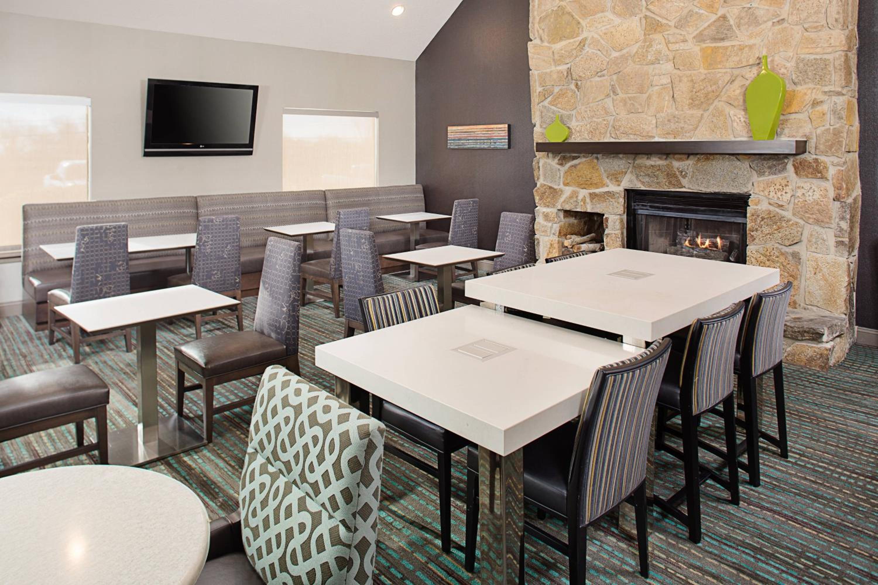 Shelton Vacations - Residence Inn Shelton Fairfield County - Property Image 6