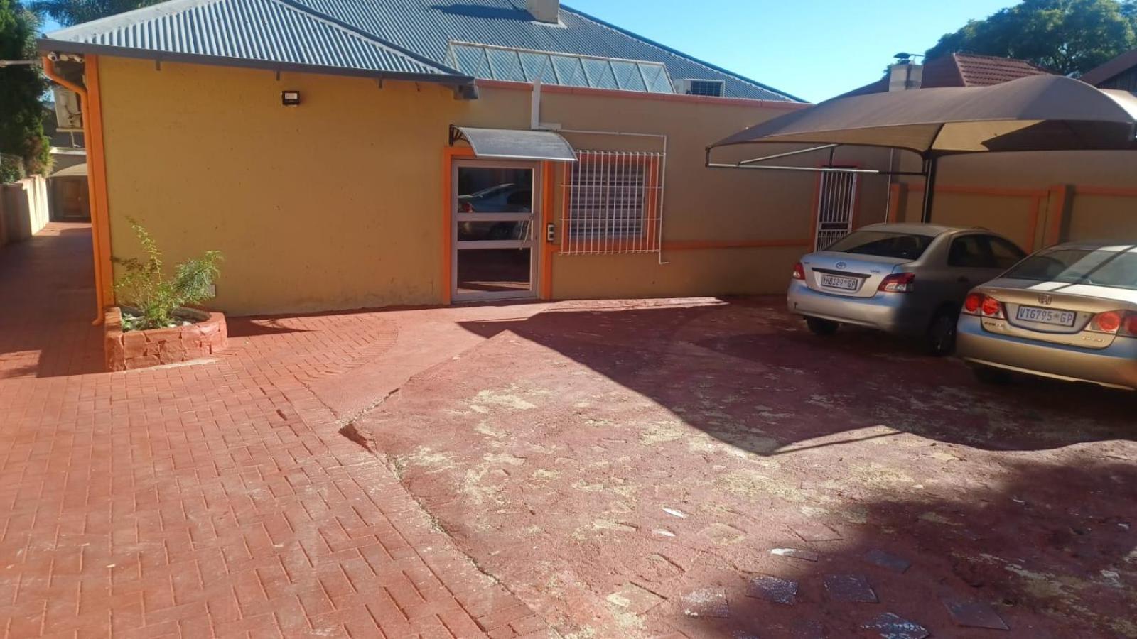 De'moore Guest House