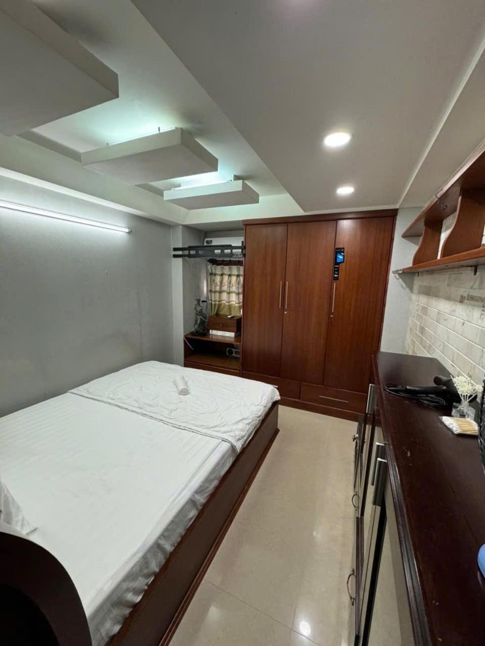 JACKEY HOUSE