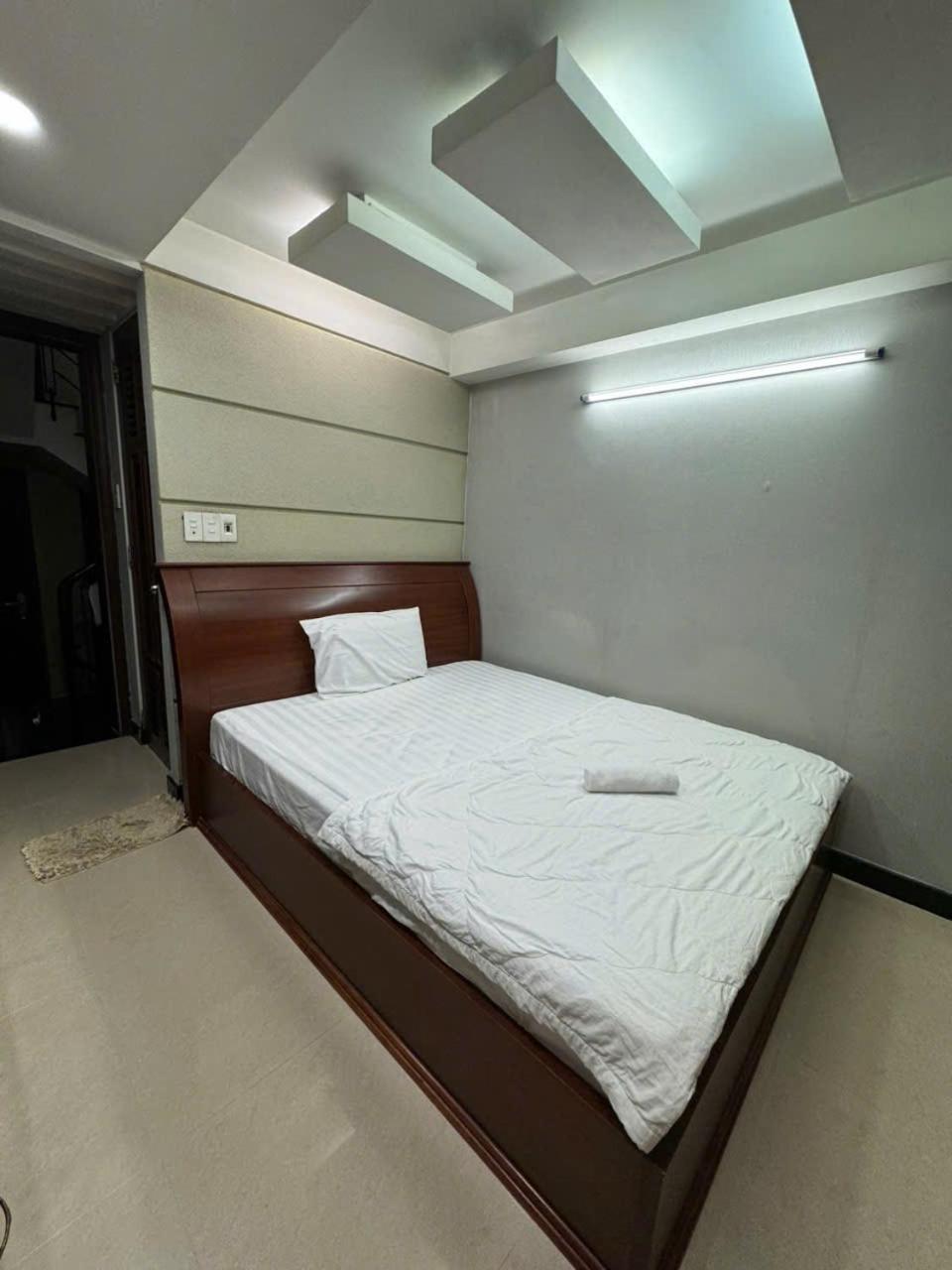 JACKEY HOUSE