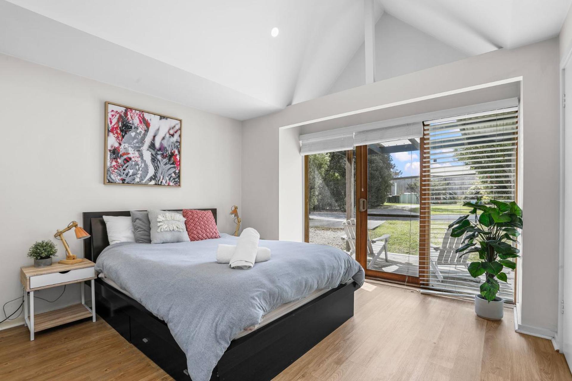 Otway Vista Five - BYO Linen