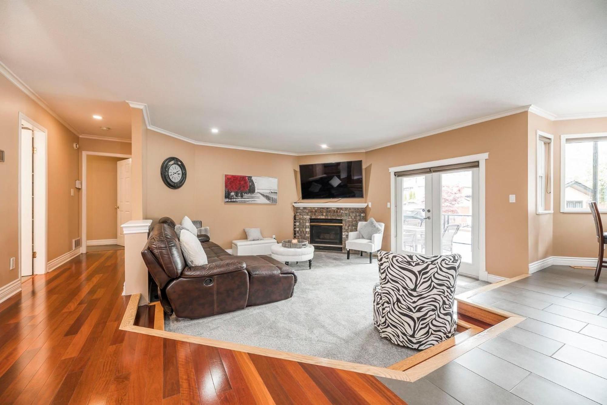 Cheerful exclusively whole house 3bedroom 3bath