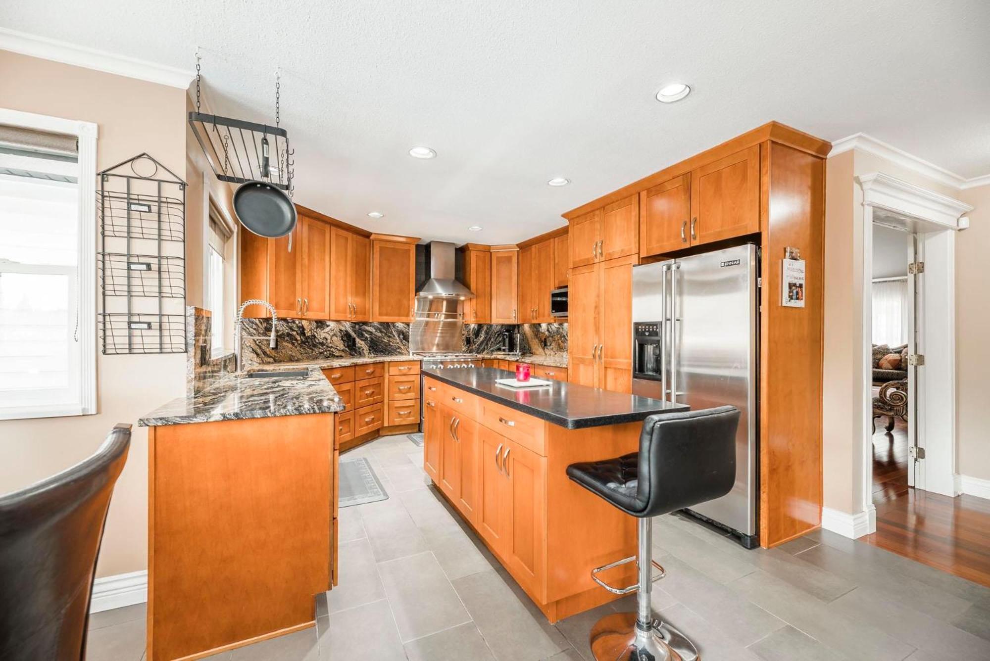 Cheerful exclusively whole house 3bedroom 3bath