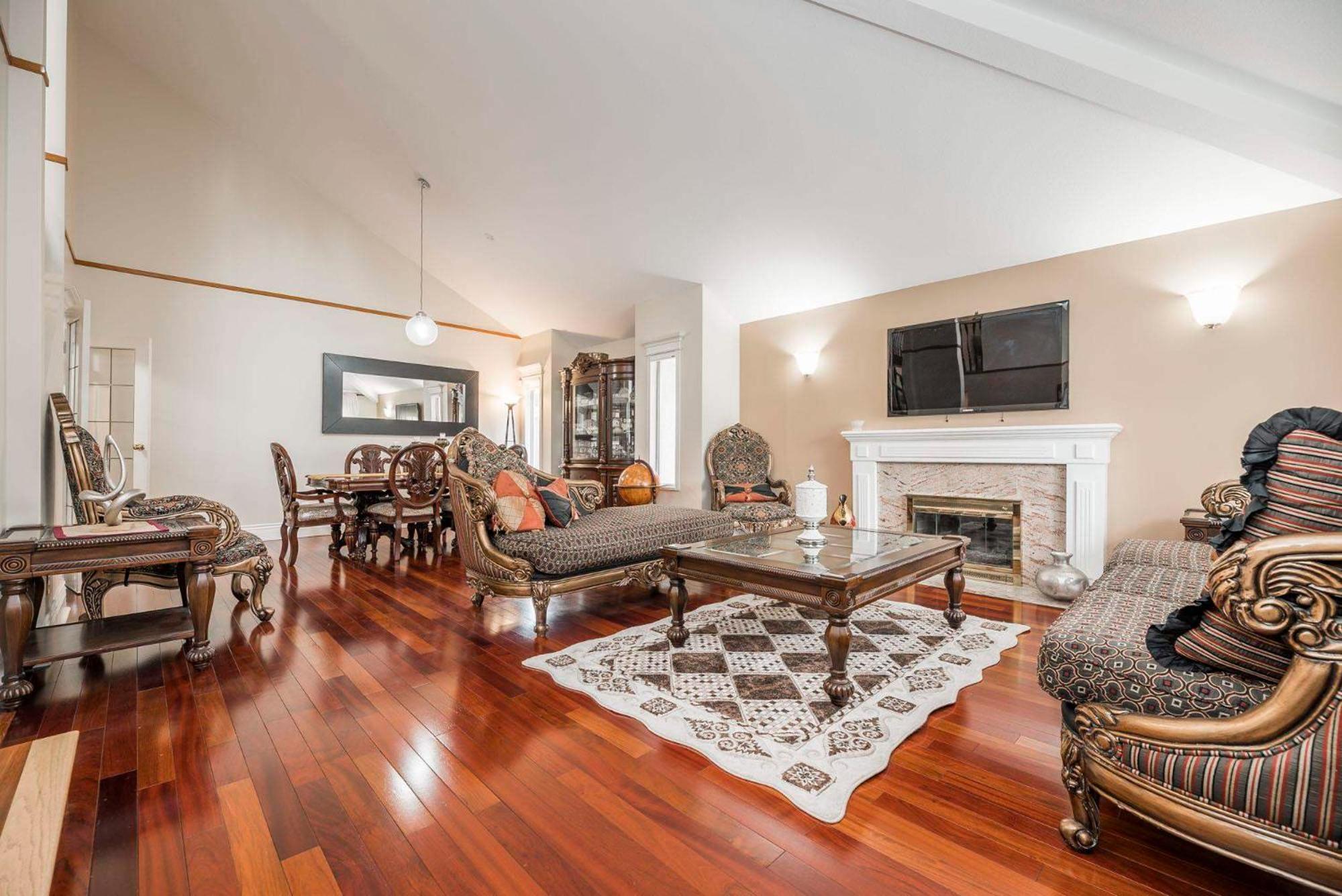Cheerful exclusively whole house 3bedroom 3bath