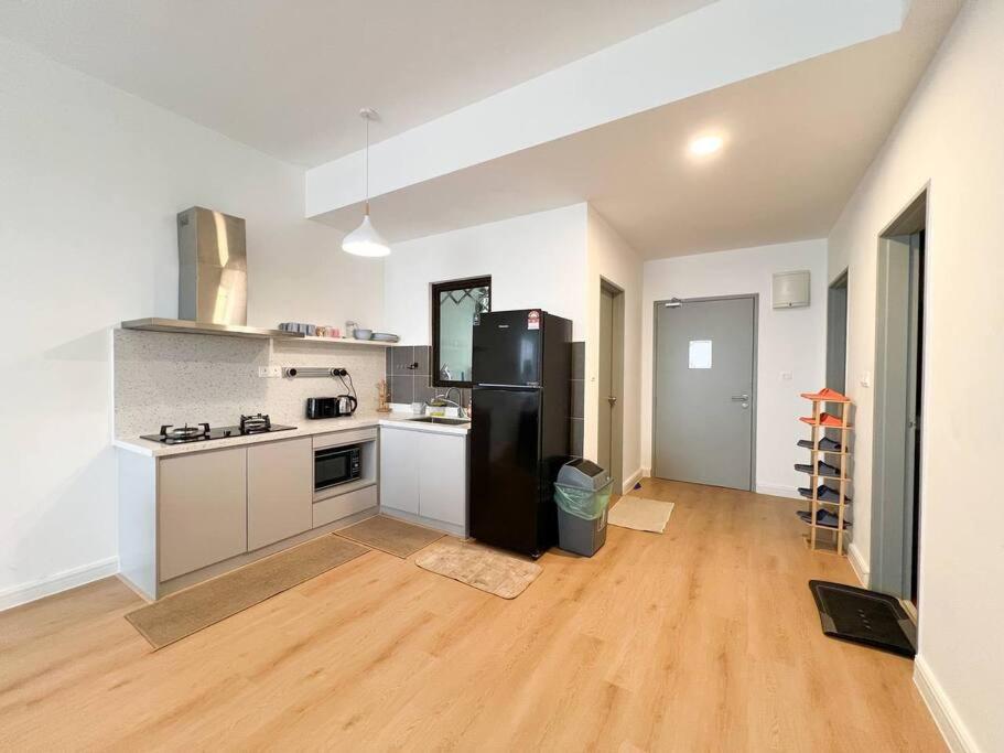 Charming Condo, City View, Next To MRT station photo 4