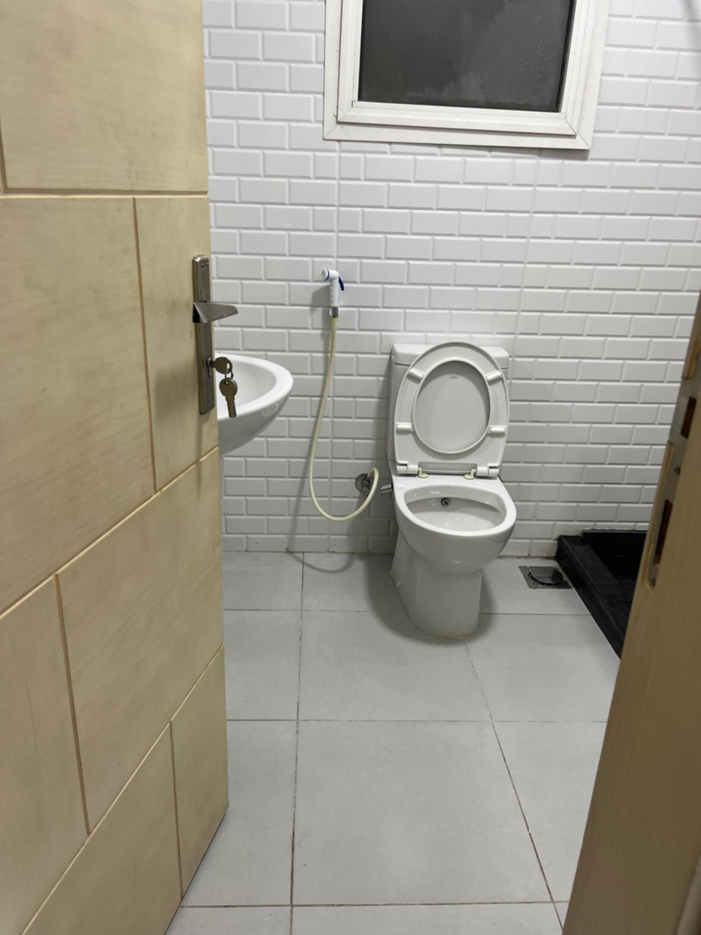 2 bedroom apartment rehab city