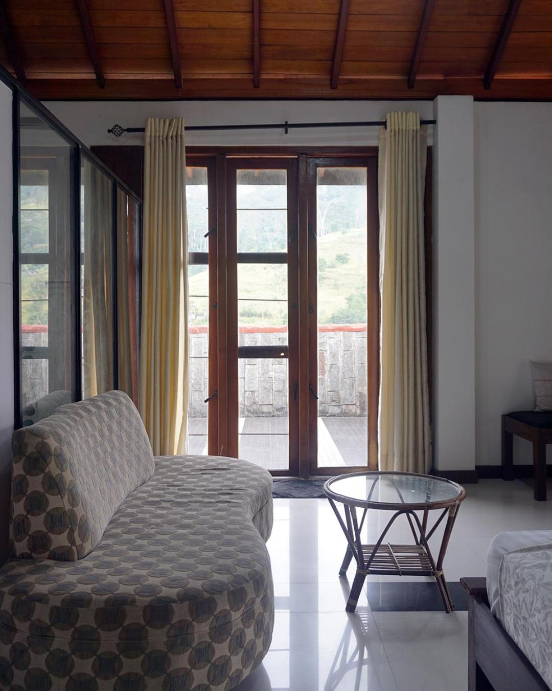 Kandy Mountain Solace