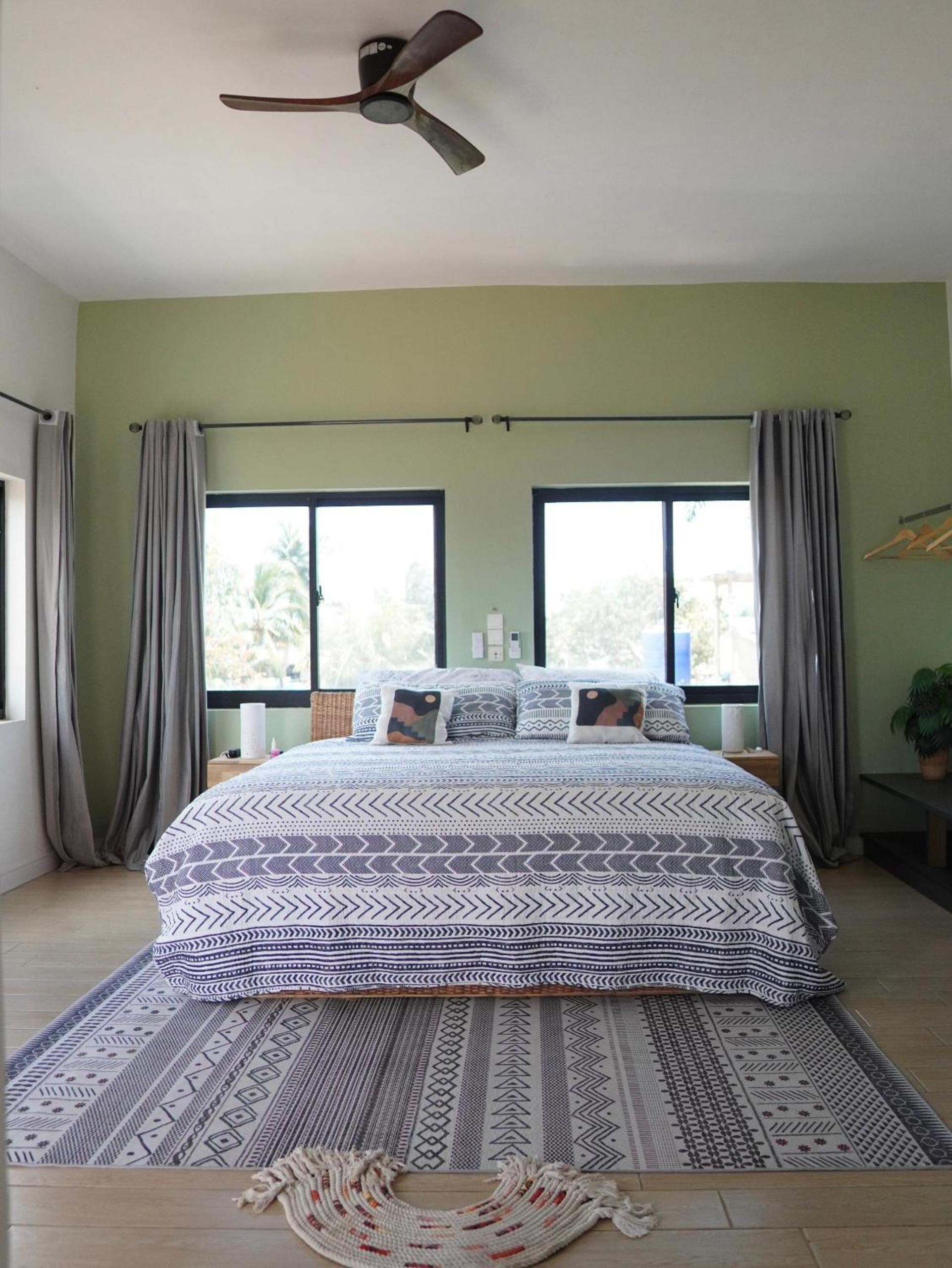 Ivy Residence 4br 6ba with terrasse