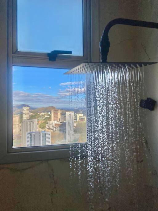 Linda cobertura no Vila da Serra