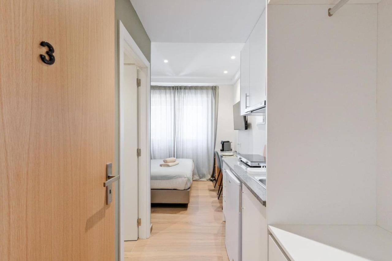 Lovely studio fully equipped near subway N3 view 2