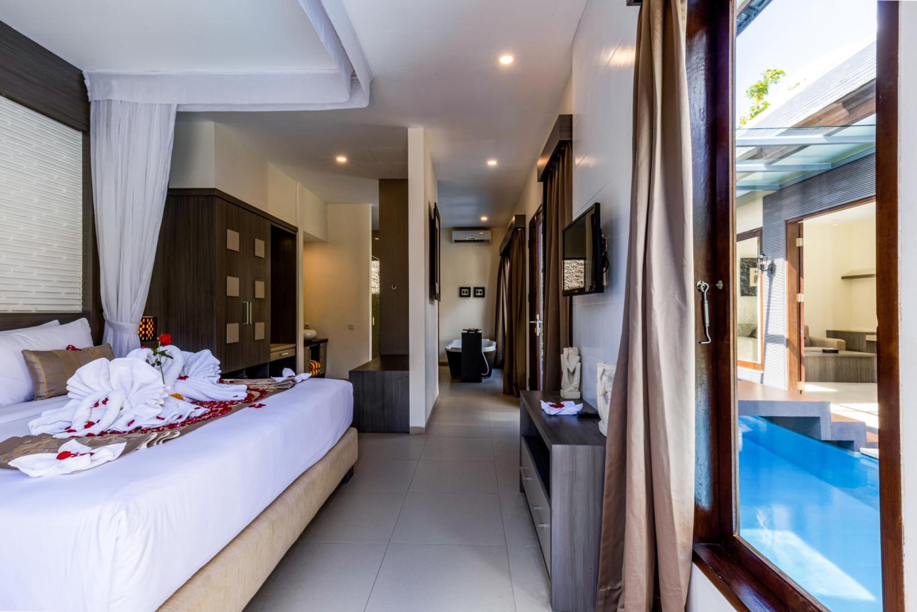 Luxotic Private Villa and Resort — photo 43