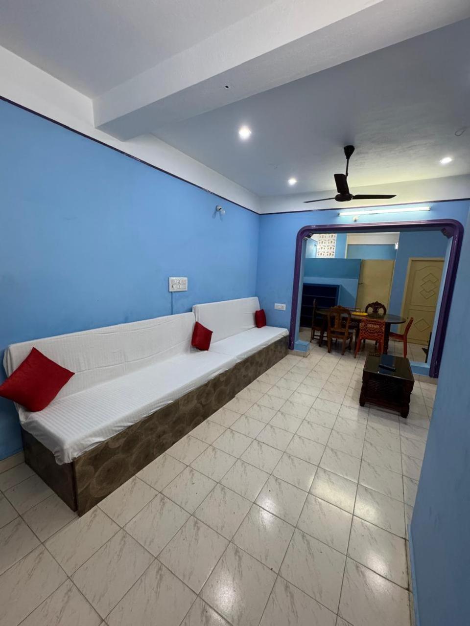 Le suresh home stay
