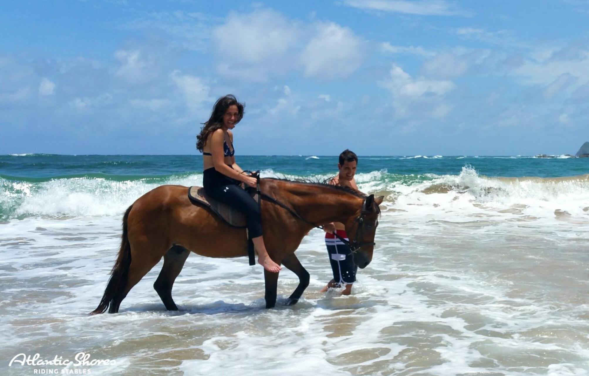 Beachwalk Becune
