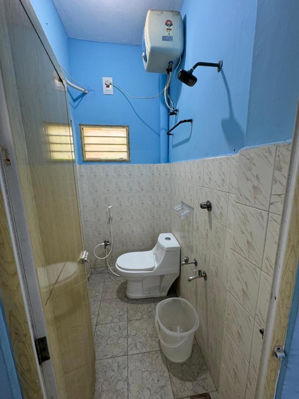 Le suresh home stay