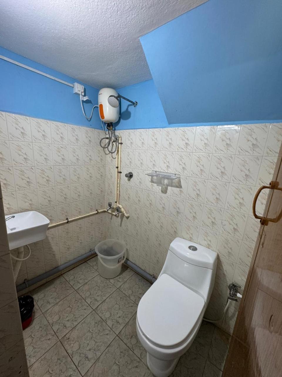 Le suresh home stay