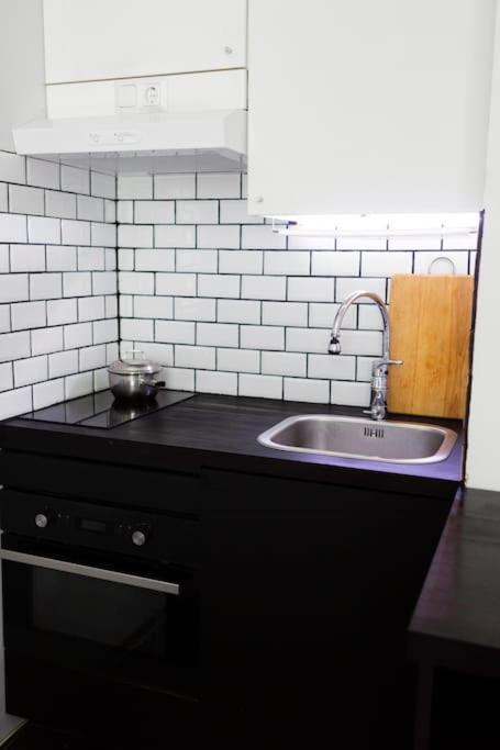 Nordic City Apartment in the Heart of Helsinki