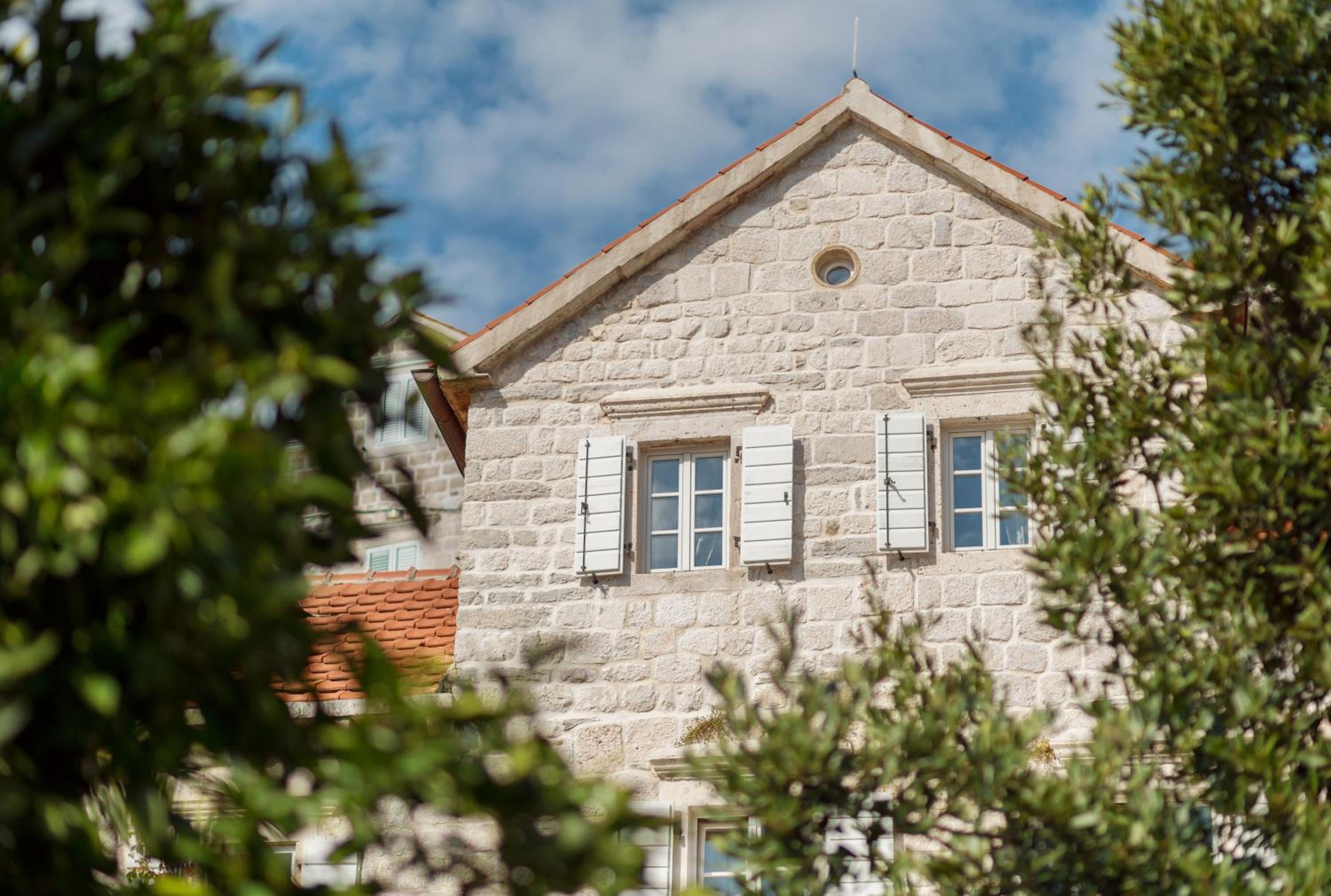 Hotel Conte Hotel & Restaurant - Image 1