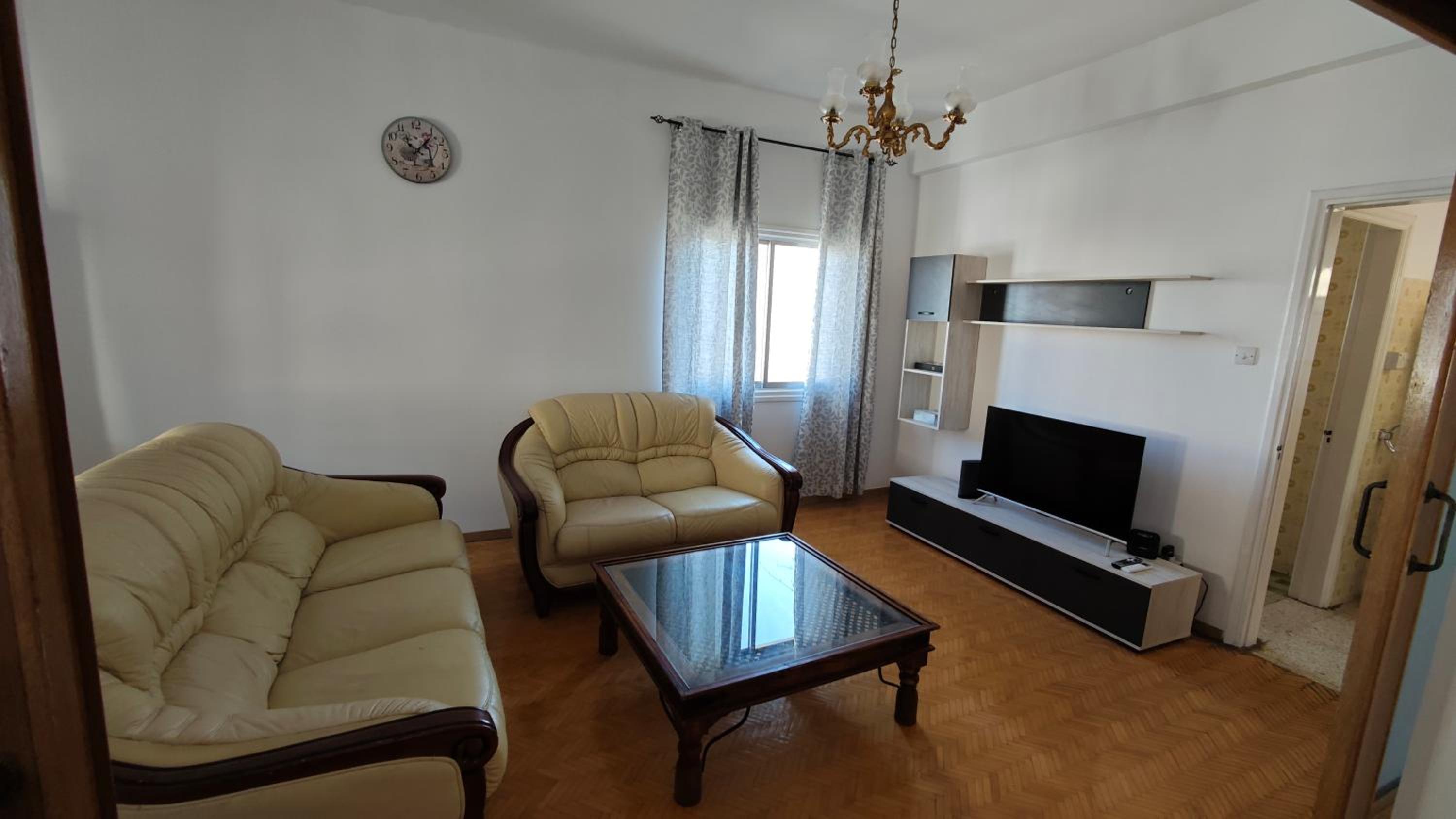 City center spacious apartment