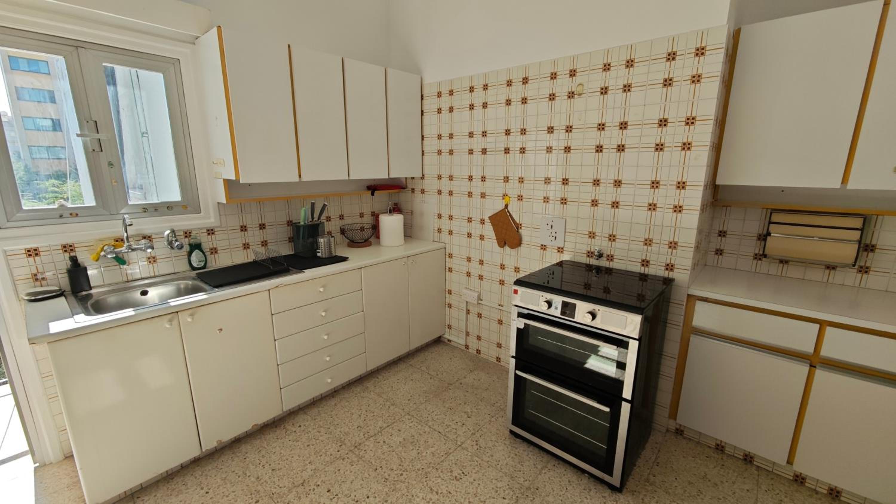 City center spacious apartment