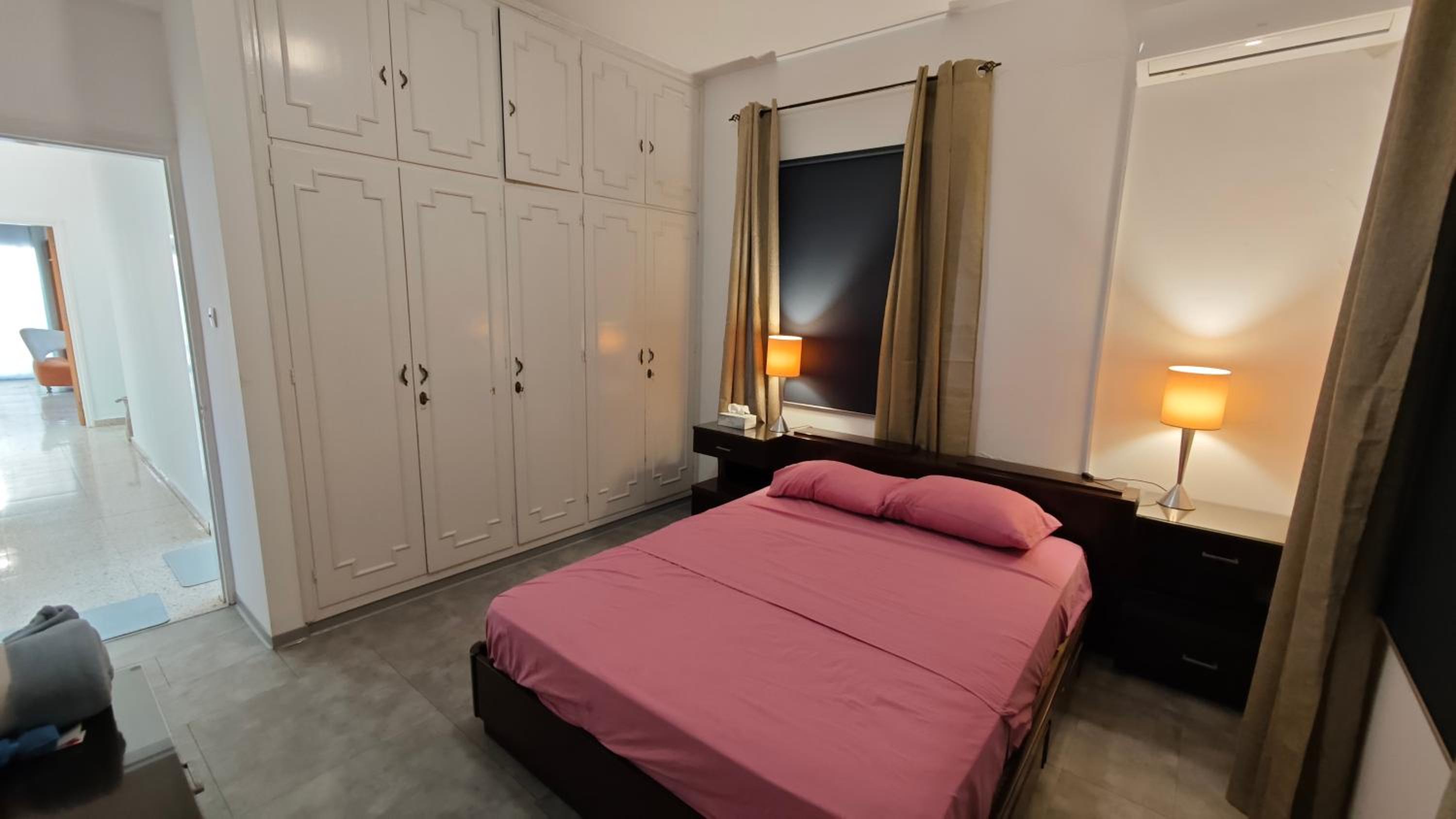 City center spacious apartment