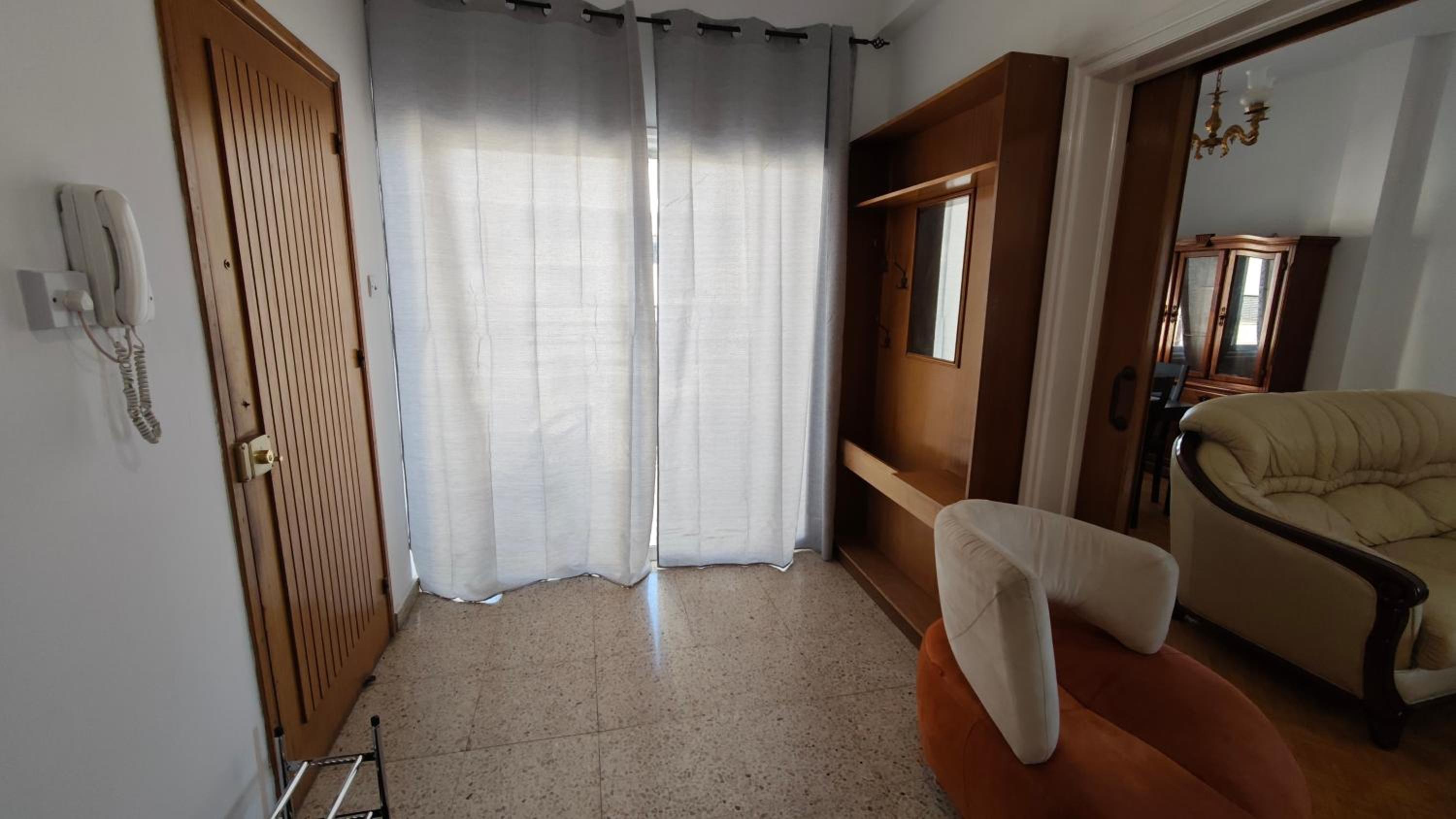 City center spacious apartment