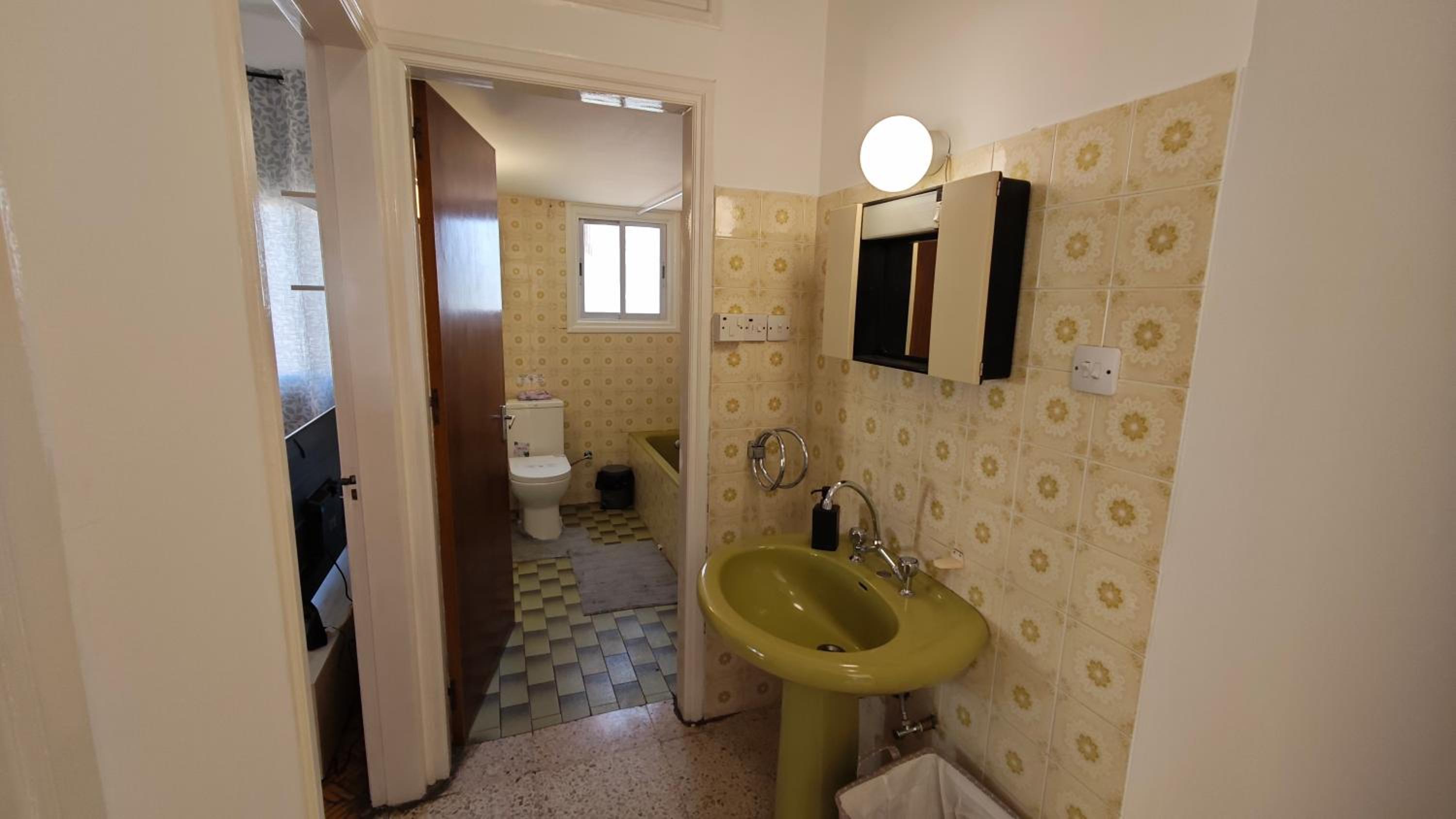 City center spacious apartment