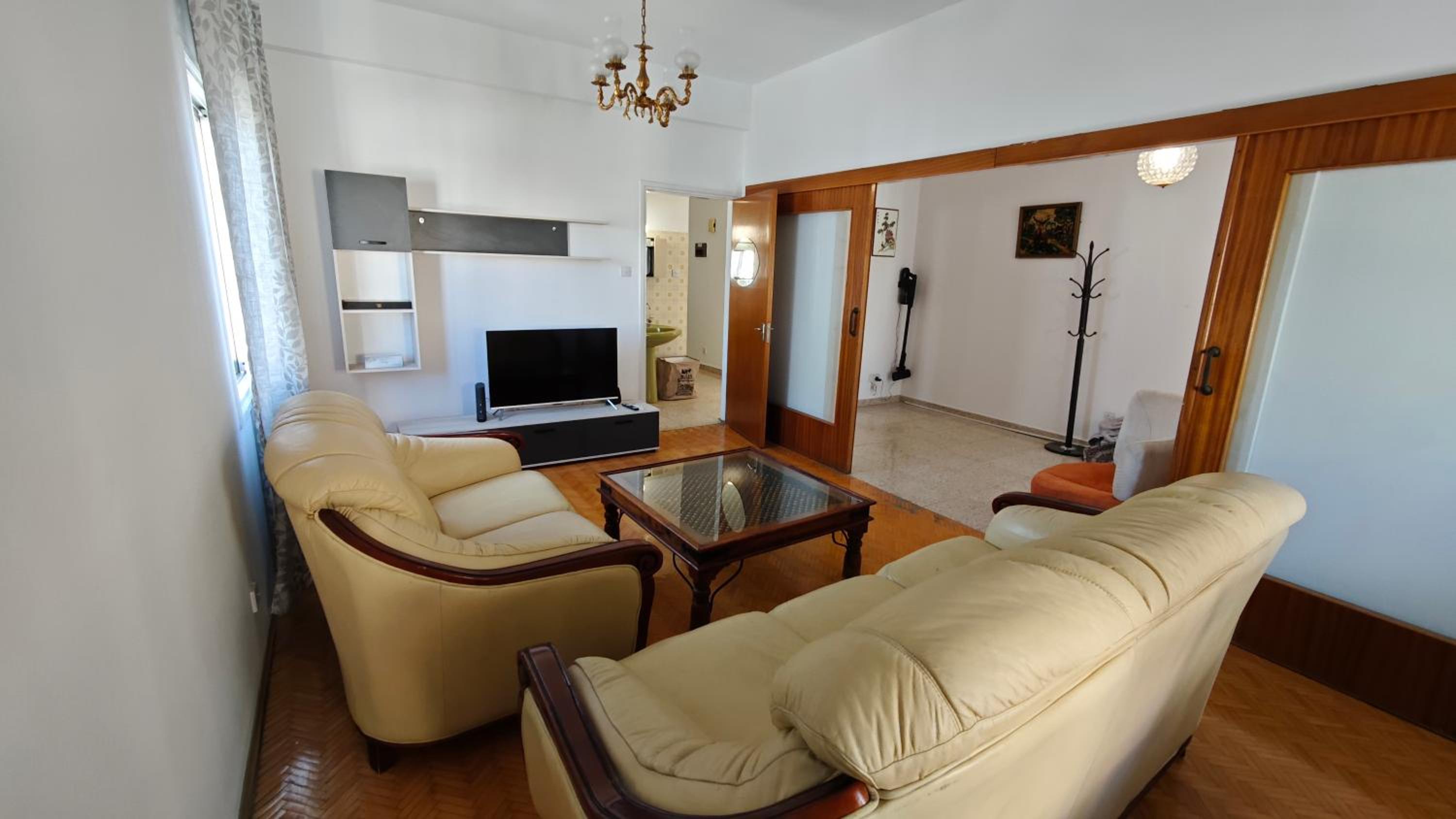 City center spacious apartment