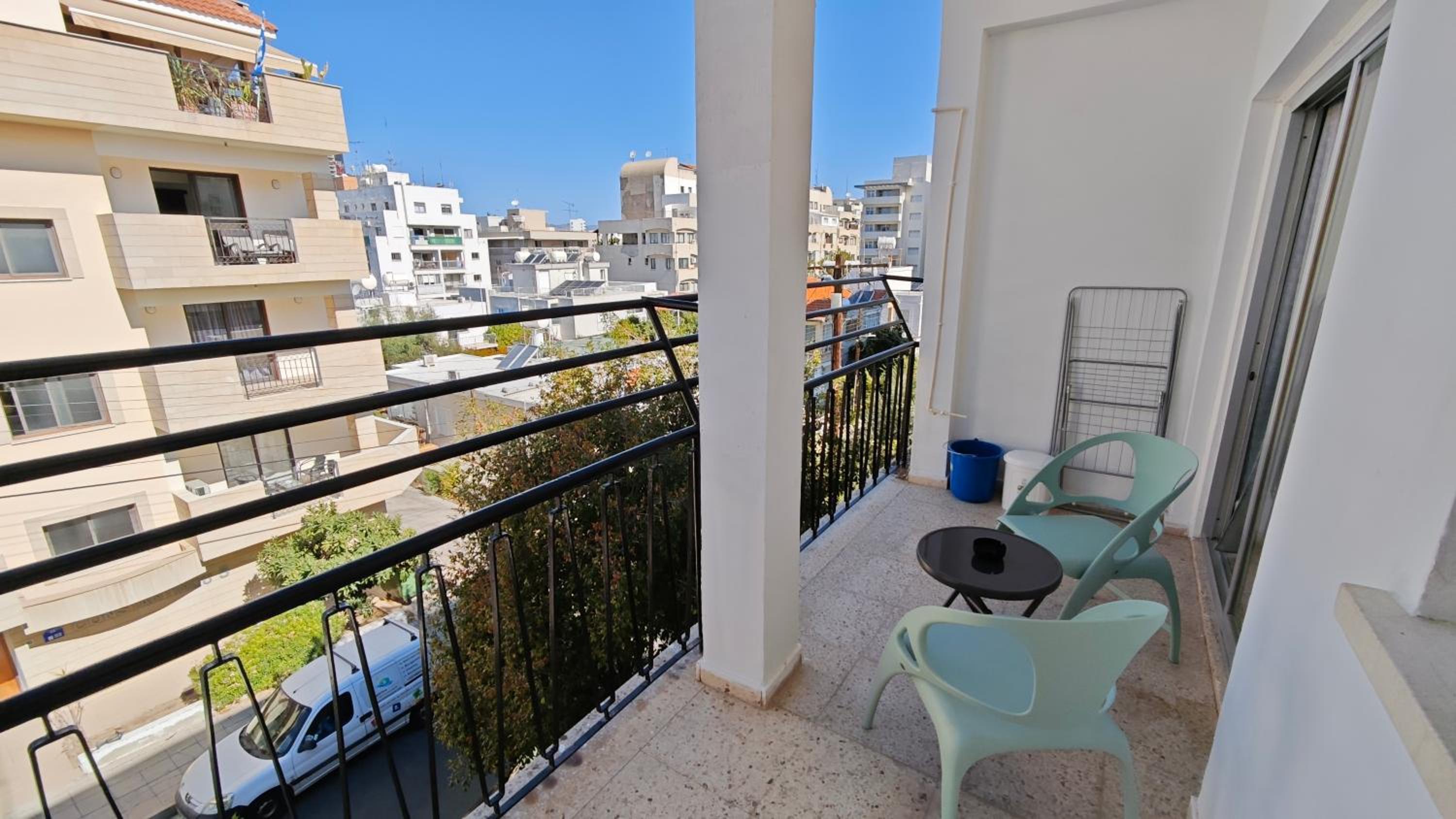 City center spacious apartment
