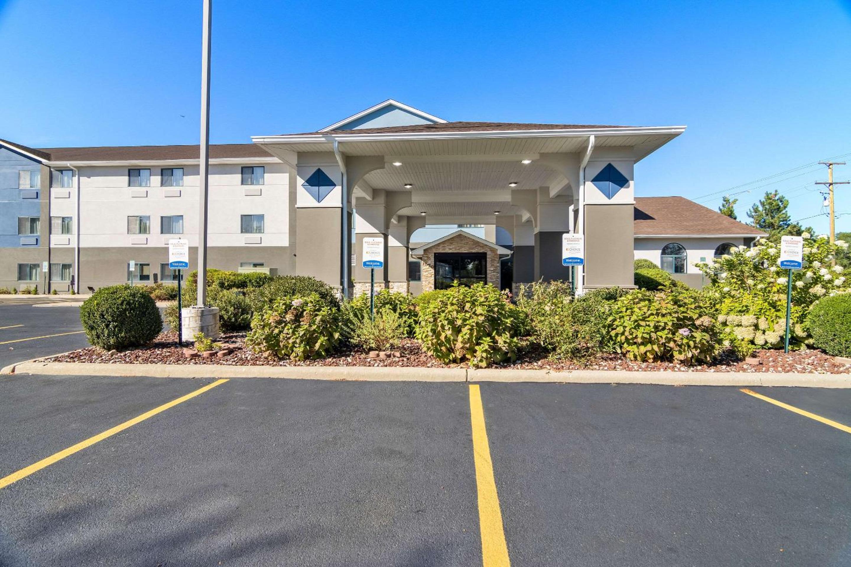 Comfort Inn Joliet West I-80 view 3