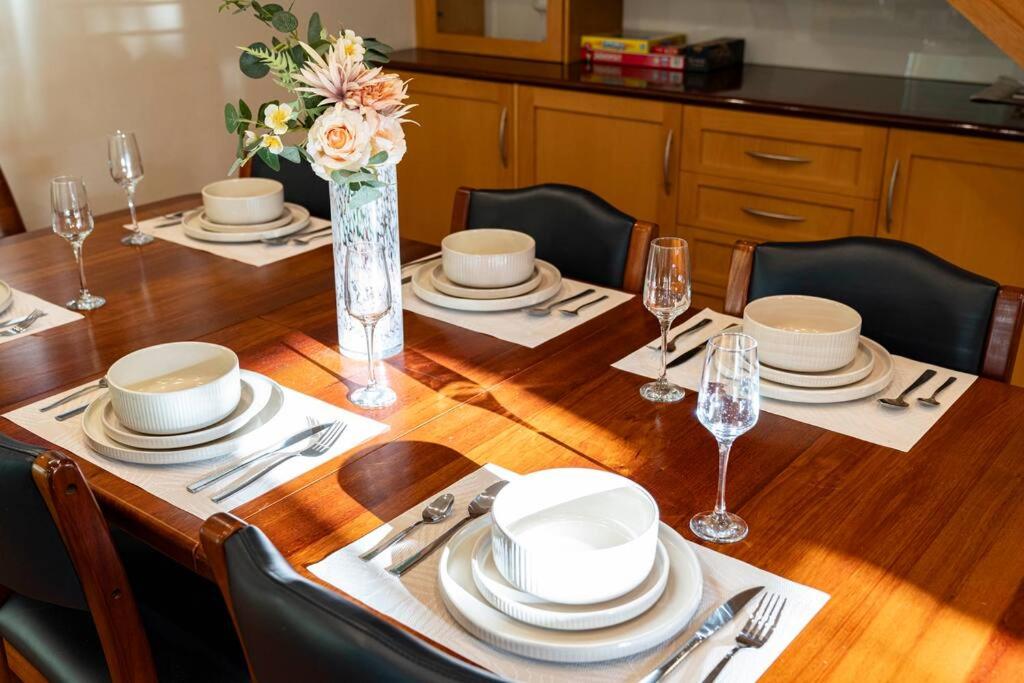 Cozy holiday home 5 mins walk to beach in Glenelg