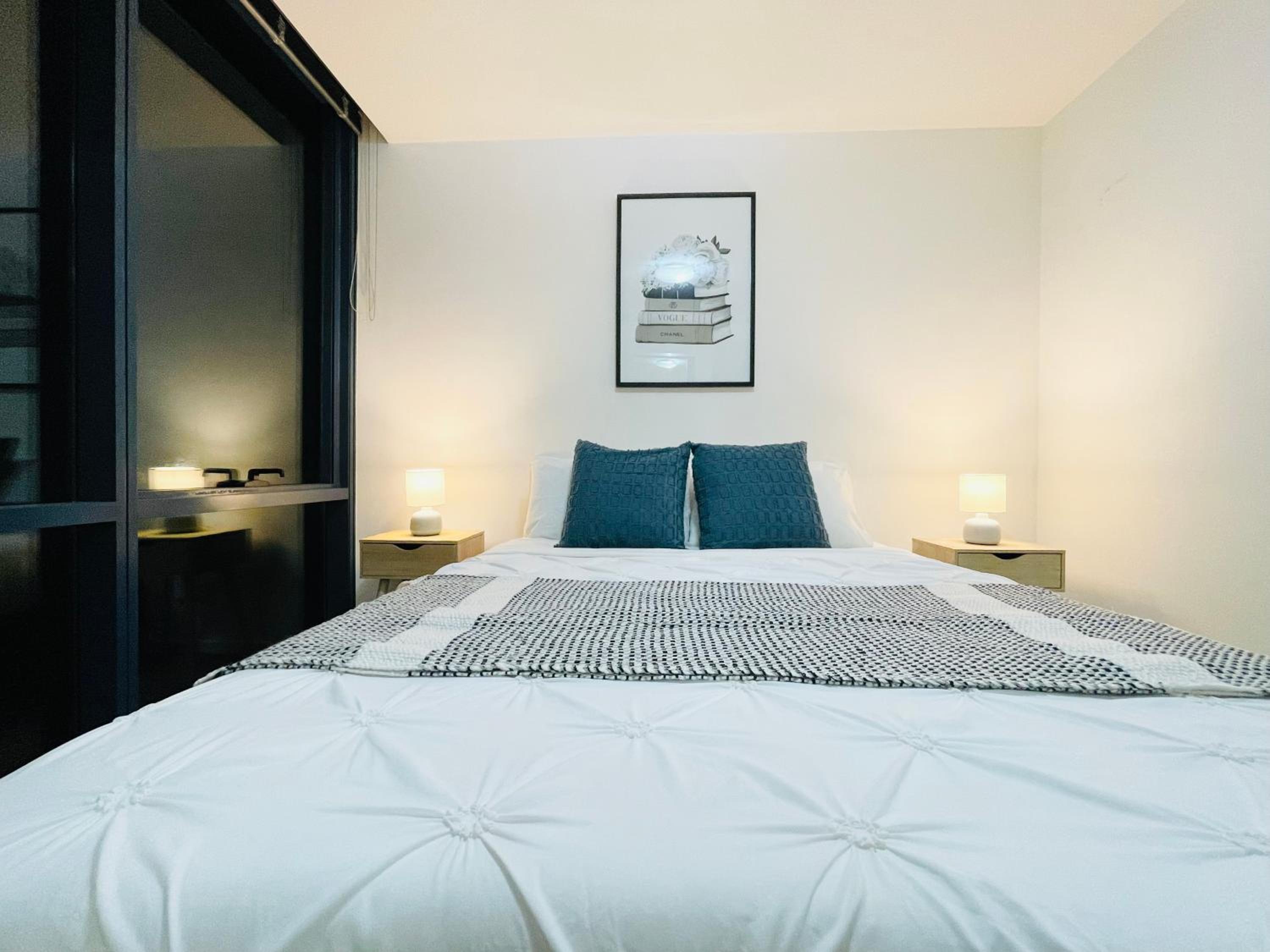 Mega Style Apartments Mainpoint