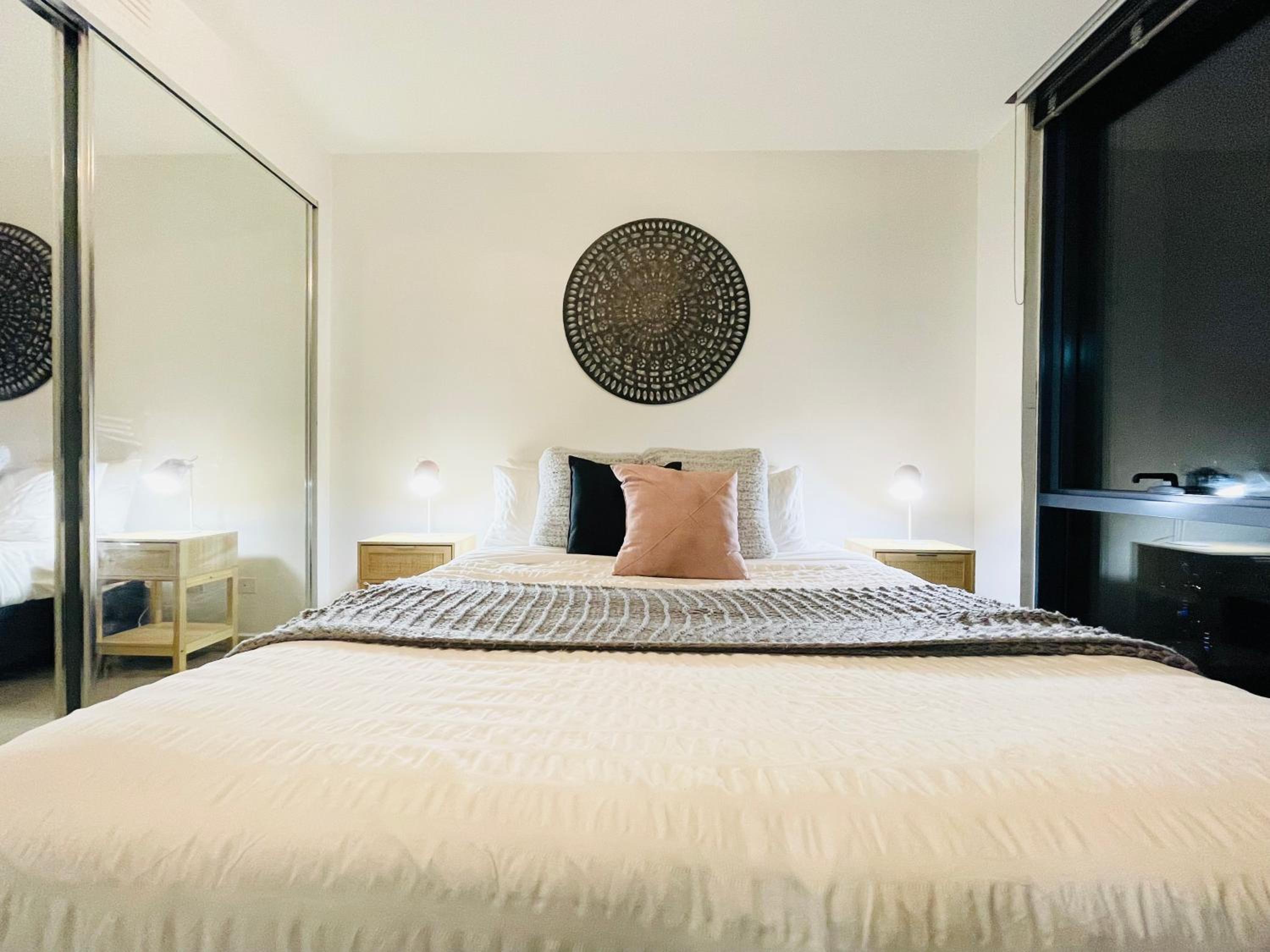 Mega Style Apartments Mainpoint