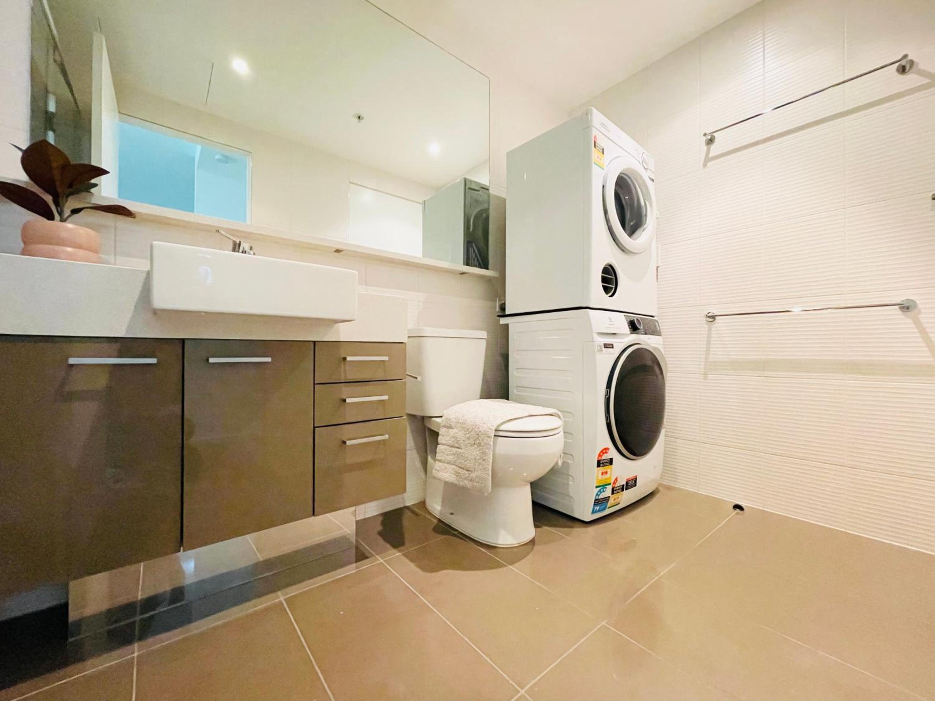 Mega Style Apartments Mainpoint