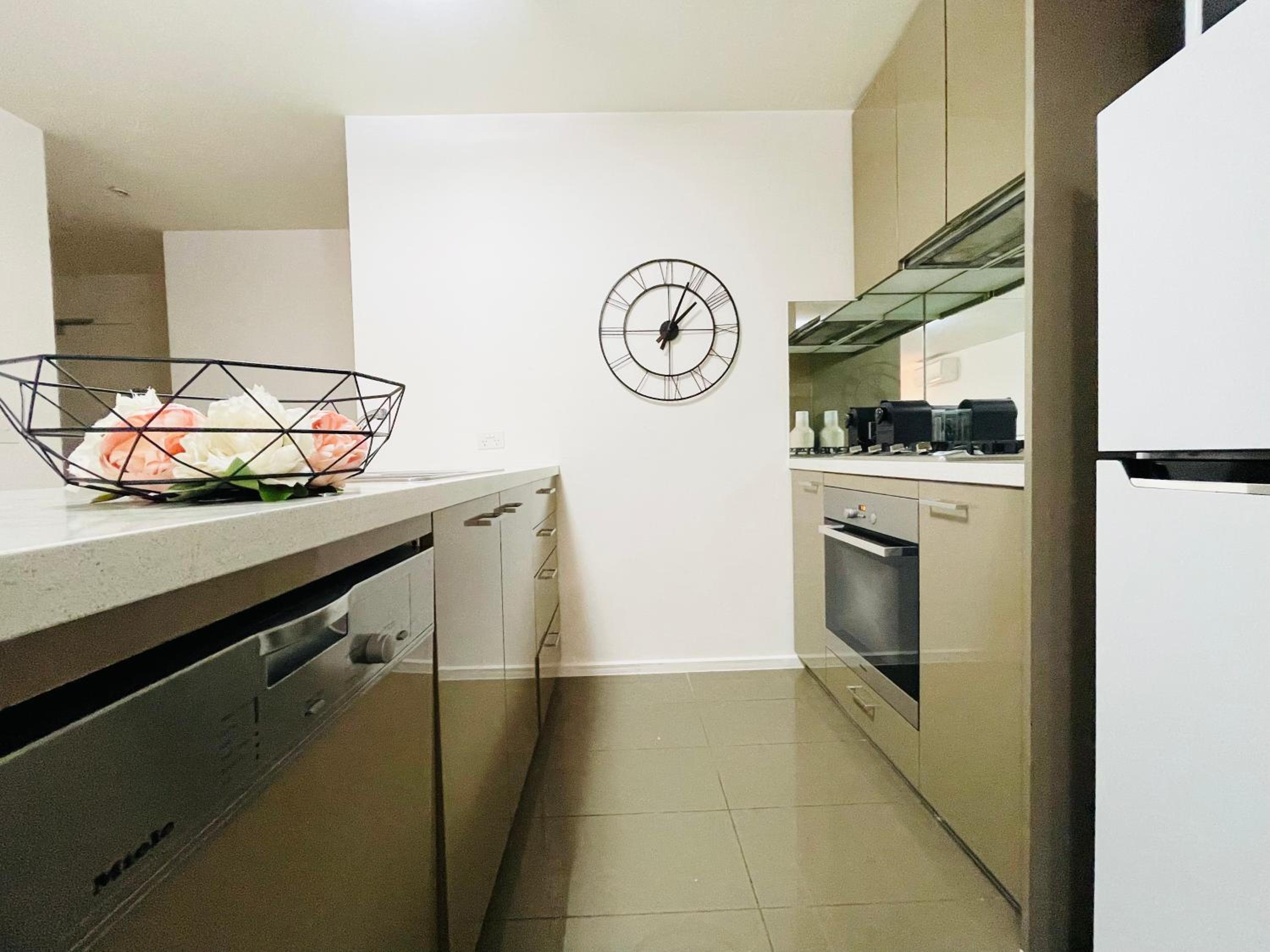 Mega Style Apartments Mainpoint